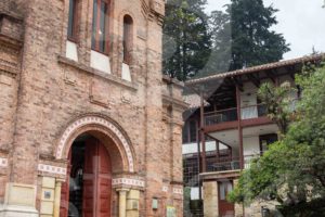 biblioteca universidad de los andes bogota colombia